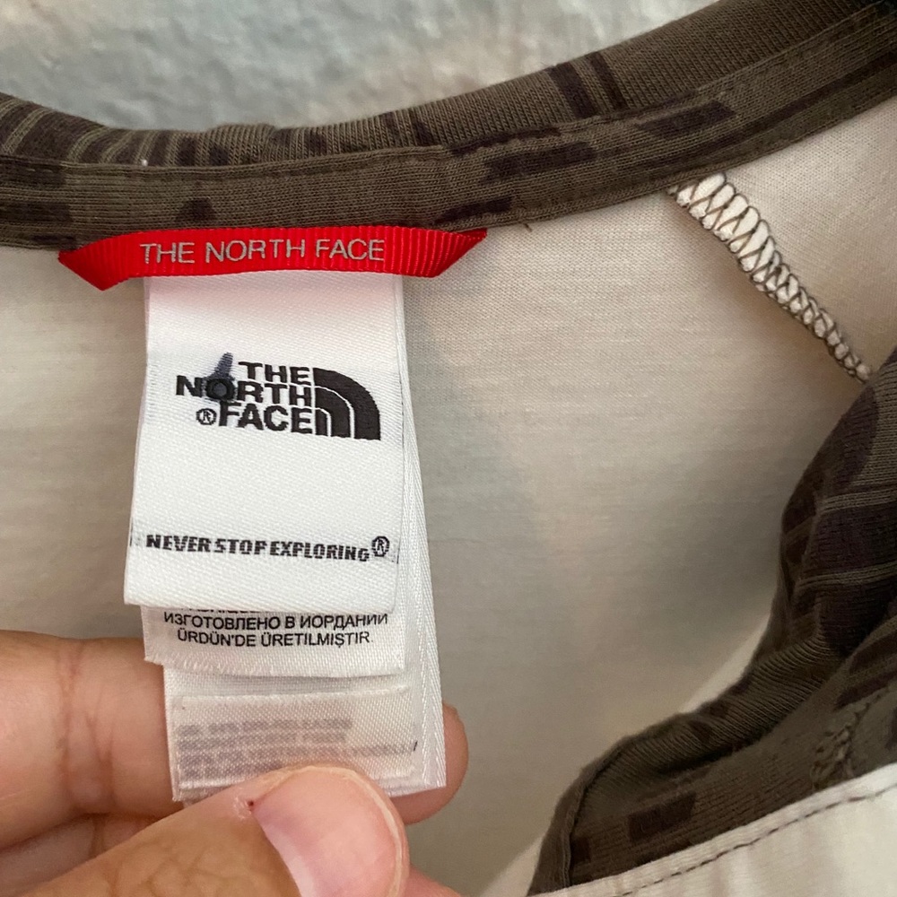 The north face vintage long sleeve hooded shirt - Picture 4 of 6